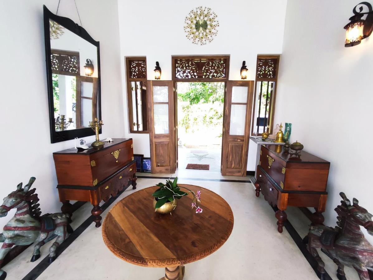 Villa Seven Faces-Luxury Escape,Stunning Views With Private Pool For A Couple Or Family! Galle Luaran gambar